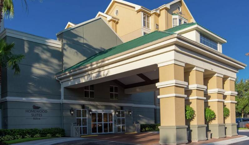 Homewood Suites by Hilton Orlando-Hotel Entrance